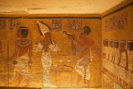 Téléchargez les photos : Intérieur du tombeau royal de Toutankhamon dans la vallée des Rois, Louxor, Égypte. C'est le dernier lieu de repos de la 20ème dynastie Pharaon Ramsès IX - en image libre de droit