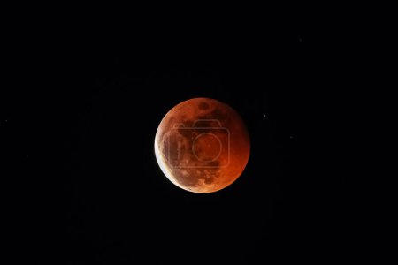 Die Mondfinsternis. Blutmond fotografiert