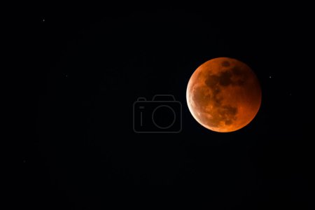 El eclipse lunar. Luna de sangre fotografiada