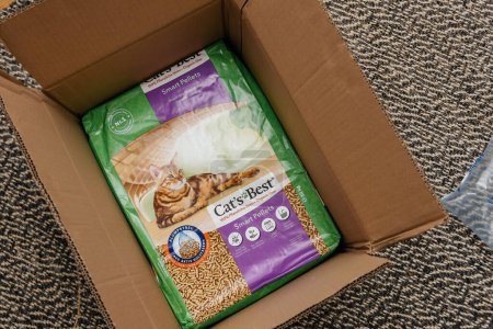 Photo for Bremen, Germany Dec 10, 2023: Unboxed, eco-friendly Cats Best litter in cardboard packaging. Order online for hassle-free delivery - Royalty Free Image