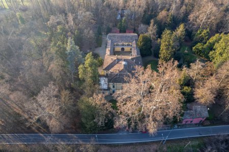 Foto de Busseto, Italia - enero 2022 vista aérea del dron de Sant 'Agata en Busseto Parma Italia casa del compositor italiano Giuseppe Verdi - Imagen libre de derechos