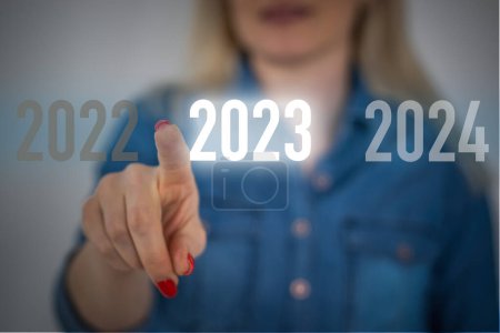 Foto de Concept of new 2023 business year with new ideas - Imagen libre de derechos