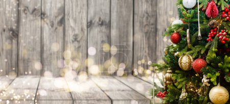 Téléchargez les photos : Gros plan du fond de l'arbre de Noël. Photo de haute qualité - en image libre de droit