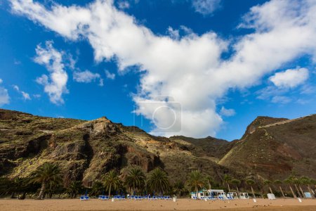 Téléchargez les photos : Playa de Las Teresitas, Canaries Tenerife, Espagne
. - en image libre de droit