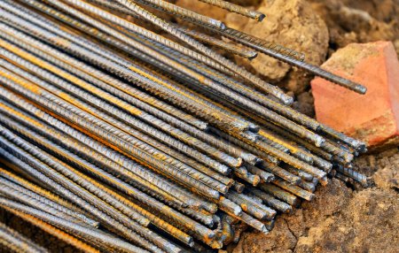 Armature rod for reinforcing on construction site