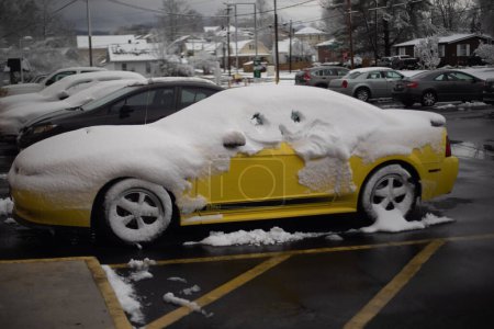 Photo for Johnson City, Tennessee, United States      2022-01-03     Watauga Square Apartments: Snow covered car. - Royalty Free Image
