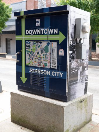 Foto de Johnson City, Tennessee, United States      2022-05-17       Johnson City Public Art: Mural on a traffic signal control box. - Imagen libre de derechos
