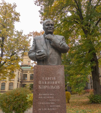 Photo for Kiev, Ukraine. October 25, 2022. Monument to the outstanding designer of outstanding scientists Sergei Korolev in the KPI on the alley of scientists. TEXT TRANSLATION: S.KOROLEV. Space exploration has a limitless future - Royalty Free Image