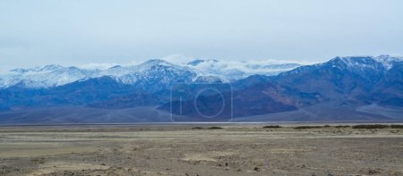 Photo for Sun-scorched, lifeless, stony, dry desert in the foothills of California - Royalty Free Image