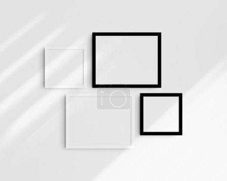 Téléchargez les photos : Ensemble de maquettes murales Galerie, 4 cadres noir et blanc. Modèle de cadre propre, moderne et minimaliste. Deux cadres horizontaux et deux cadres carrés, 14x11 (14 : 11), 8x8 (1 : 1) pouces, sur un mur blanc avec des ombres. - en image libre de droit