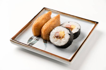 Foto de Sushi Sukeroku (Sushi Inari y Sushi Rolled) - Imagen libre de derechos