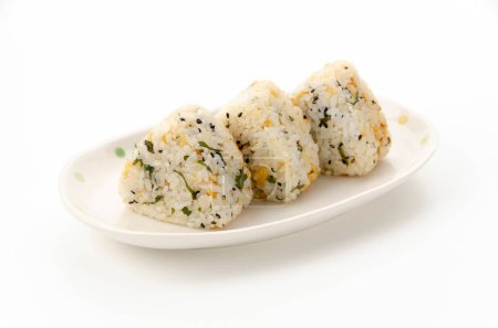 Japanisches Essen, Onigiri, Tenkasu mit Perilla-Reisbällchen