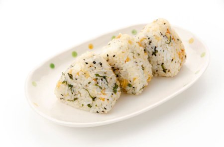 Nourriture japonaise, Onigiri, tenkasu avec boule de riz Perilla