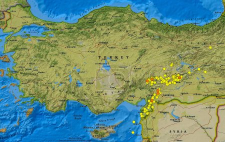 Téléchargez les photos : Dresden, Germany - February 13, 2023: Map of Turkey and Syria with recent deadliest earthquake location depicted as dots by USGS real time detection service. Cumulative data for one week. - en image libre de droit