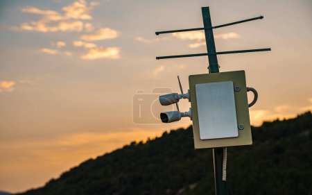 Téléchargez les photos : Video surveillance on the territory of the reserve park in Scauri in Italy. - en image libre de droit