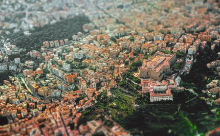 Foto de Vista aérea de la antigua Nápoles y el Castillo de Sant 'Elmo. - Imagen libre de derechos