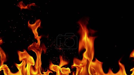 Téléchargez les photos : Flammes de feu sur fond noir. Fiery ligne de feu abstraite. - en image libre de droit