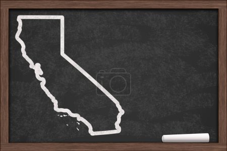 Téléchargez les photos : Carte de l'état de Californie sur un tableau avec un morceau de craie - en image libre de droit