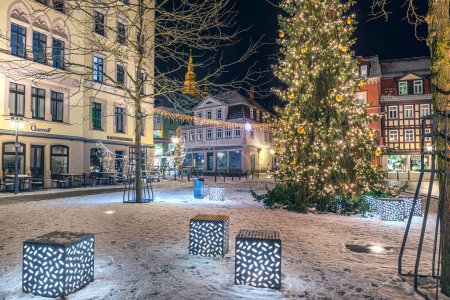 Foto de La Albertsplatz. Escenas nocturnas de Coburgo invernal en Baviera, Alemania - Imagen libre de derechos