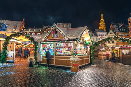 Téléchargez les photos : Marché de Noël de Cobourg, Bavière, Allemagne - en image libre de droit