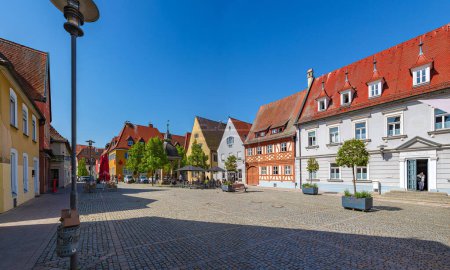 Photo for HOECHSTADT AN DER AISCH, GERMANY - CIRCA APRIL, 2024: The Marktplatz of Hoechstadt an der Aisch town in Bavaria, Germany - Royalty Free Image