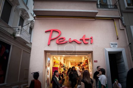 Photo for ISTANBUL, TURKEY - MAY 22, 2022: Logo of Penti on their main shop in Istanbul. Penti is an Turkish fashion retail brand selling underwear, socks and pantyhose worldwide - Royalty Free Image