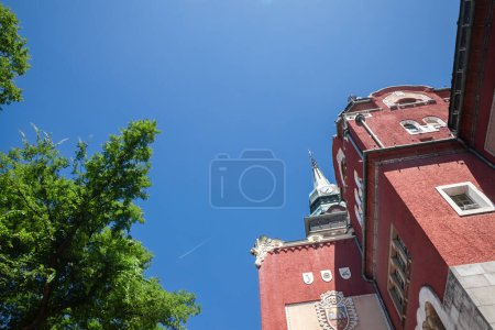 Photo for Selective blur on the Subotica City Hall, in Serbia, during a sunny summer afternoon seen from below. Called Gradska Kuca, it is the main landmark of the city, inaugurated in 1910. - Royalty Free Image