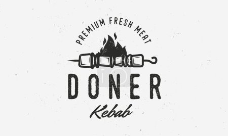 Téléchargez les illustrations : Logo Doner Kebab. Emblème Shawarma avec kebab sur brochette avec flamme de feu. Design vintage tendance pour grill, barbecue, restaurant, menu. Illustration vectorielle - en licence libre de droit