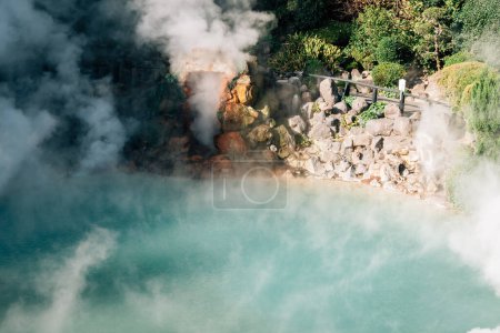 Foto de Sea hell Umi Jigoku hot springs in Beppu, Oita, Japan - Imagen libre de derechos