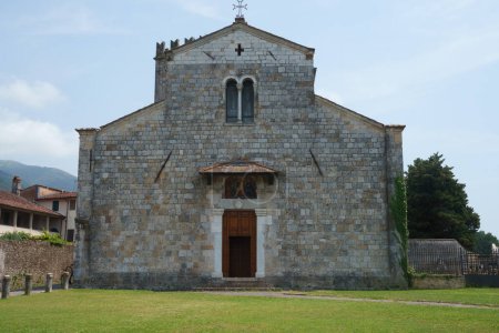Foto de Badia di San Pietro, iglesia histórica de Camaiore, provincia de Lucca, Toscana, Italia - Imagen libre de derechos