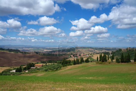 Téléchargez les photos : Paysage rural en Toscane près de Pienza, province de Sienne, Toscane, Italie - en image libre de droit