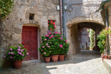 Téléchargez les photos : Sorano, ville historique de Grosseto province, Toscane, Italie - en image libre de droit