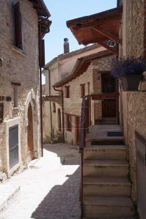 Foto de Fiamignano, antiguo pueblo en la provincia de Rieti, Lazio, Italia - Imagen libre de derechos