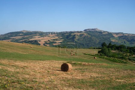 Foto de Paisaje rural cerca de Oppido Lucano y Acerenza, en la provincia de Potenza, Basilicata, Italia - Imagen libre de derechos