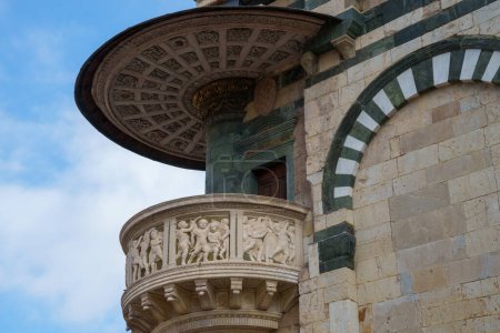 Téléchargez les photos : Bâtiments de Prato, ville historique de Toscane, Italie : cathédrale - en image libre de droit