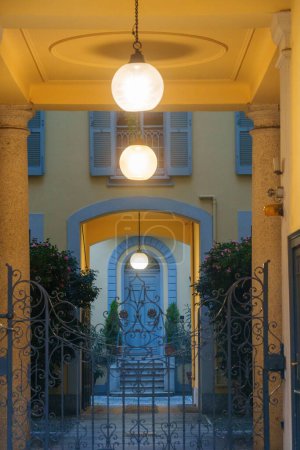 Téléchargez les photos : Maison historique à Porta Nuova à Milan, Lombardie, Italie - en image libre de droit