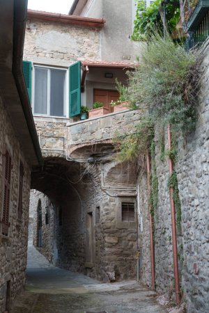 Téléchargez les photos : Mulazzo, ville historique de Lunigiana, Toscane, Italie - en image libre de droit