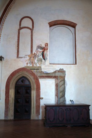 Foto de Abadía medieval de Chiaravalle della Colomba, en la provincia de Piacenza, Emilia-Romaña, Italia - Imagen libre de derechos