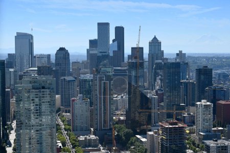 Téléchargez les photos : Paysage urbain de Seattle. Des gratte-ciel de Seattle. Vue sur le centre-ville de Seattle. Seattle, WA, États-Unis. - en image libre de droit