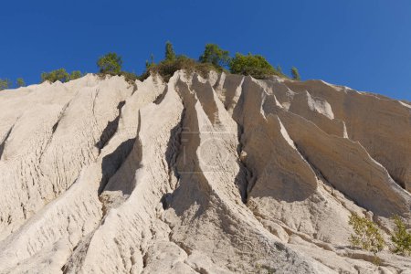 Pendientes de arena de cantera abandonada. Rummu, Estonia