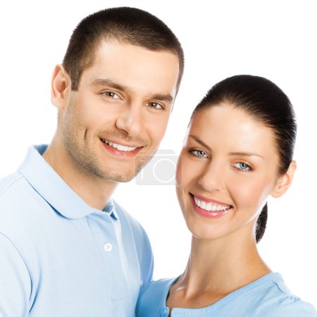 Foto de Retrato de joven feliz sonriente atractiva pareja, aislado sobre fondo blanco - Imagen libre de derechos