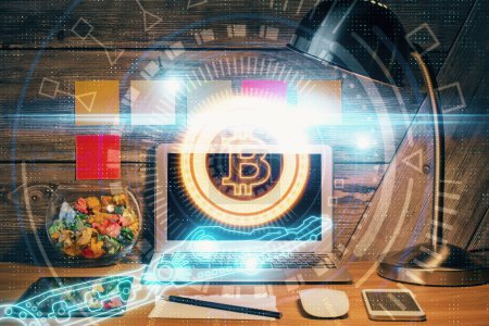 Foto de Doble exposición de blockchain y economía criptográfica tema holograma y tabla con fondo de la computadora. Concepto de criptomoneda bitcoin. - Imagen libre de derechos