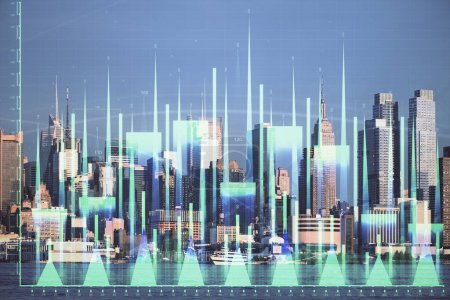Foto de Gráfico Forex en vista de la ciudad con rascacielos fondo doble exposición. Concepto de análisis financiero
. - Imagen libre de derechos