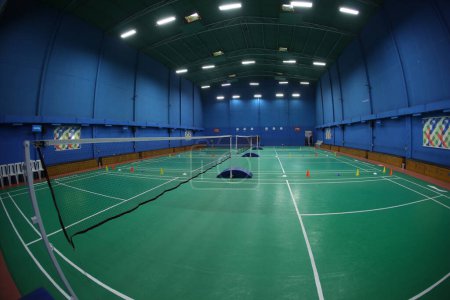 Téléchargez les photos : Intérieur d'un terrain de badminton - en image libre de droit