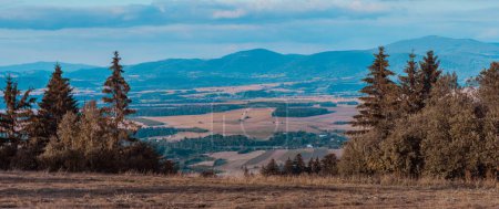 Foto de Vista de las montañas Bystrzyckie y el valle de Klodzko - Imagen libre de derechos