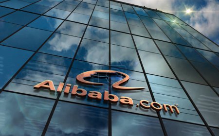 Téléchargez les photos : Hangzhou, Chine, 5 septembre 2023 : Alibaba Group Holding Limited Headquarters glass building concept. Alibaba com e-commerce de détail symbole de l'entreprise logo sur la façade avant illustration 3d. - en image libre de droit