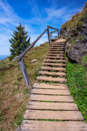 Foto de Sendero en la montaña Kitzbueheler Horn en Austria - Imagen libre de derechos