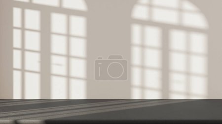 Téléchargez les photos : Table en marbre gris avec fond mural en stuc blanc avec faisceau de lumière de fenêtre et ombre. Présentation du produit maquette. Concept de design intérieur vide - en image libre de droit