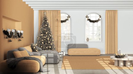 Téléchargez les photos : Minimal salon moderne dans les tons blanc et jaune avec parquet et plafond voûté, canapé en velours et tapis. Arbre de Noël et décors, hiver, nouvel an design d'intérieur - en image libre de droit