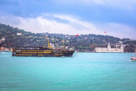 Foto de Canal del Bósforo y paseo marítimo de Estambul en vista de Kuleli, Turquía - Imagen libre de derechos